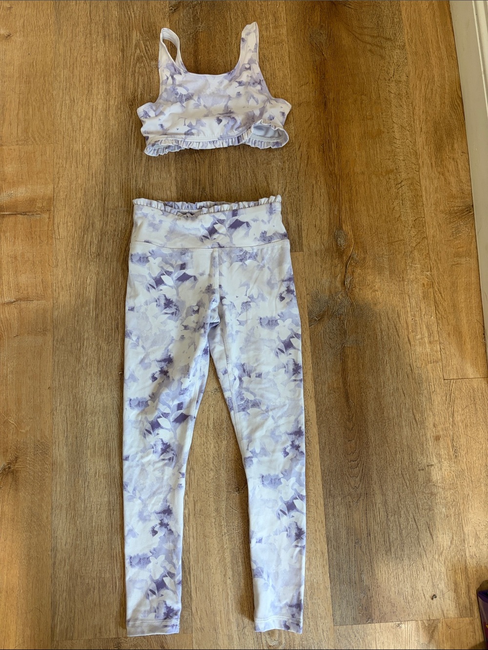 Yogalicious Girks Purple Floral Marble Active Set - Sports Bra & Leggings 7/8